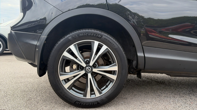 Nissan Qashqai 1.5 dCi 115 N-Connecta 5dr Diesel Hatchback